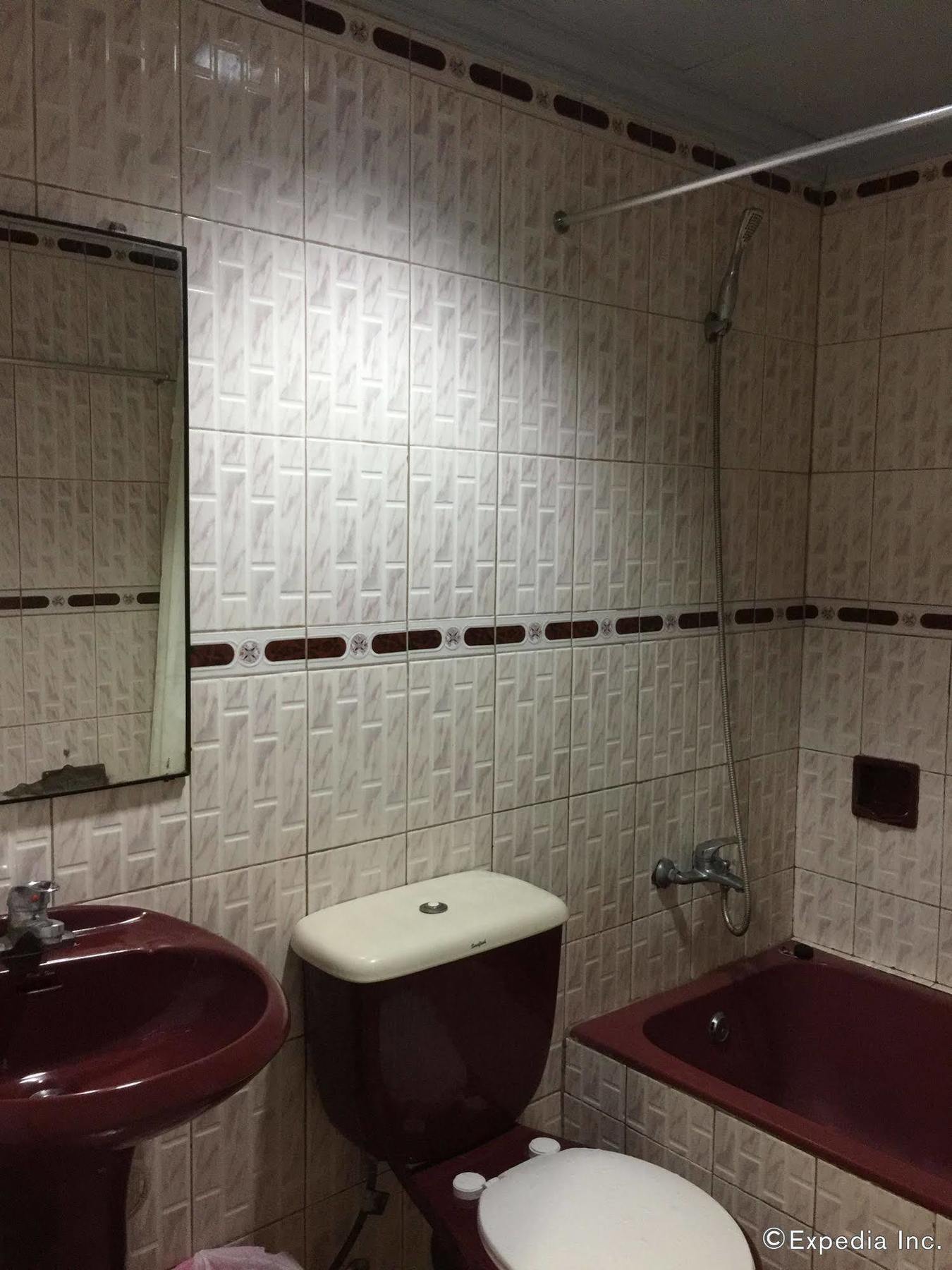 Buen Bella Pension House Тагбиларан Сити Екстериор снимка