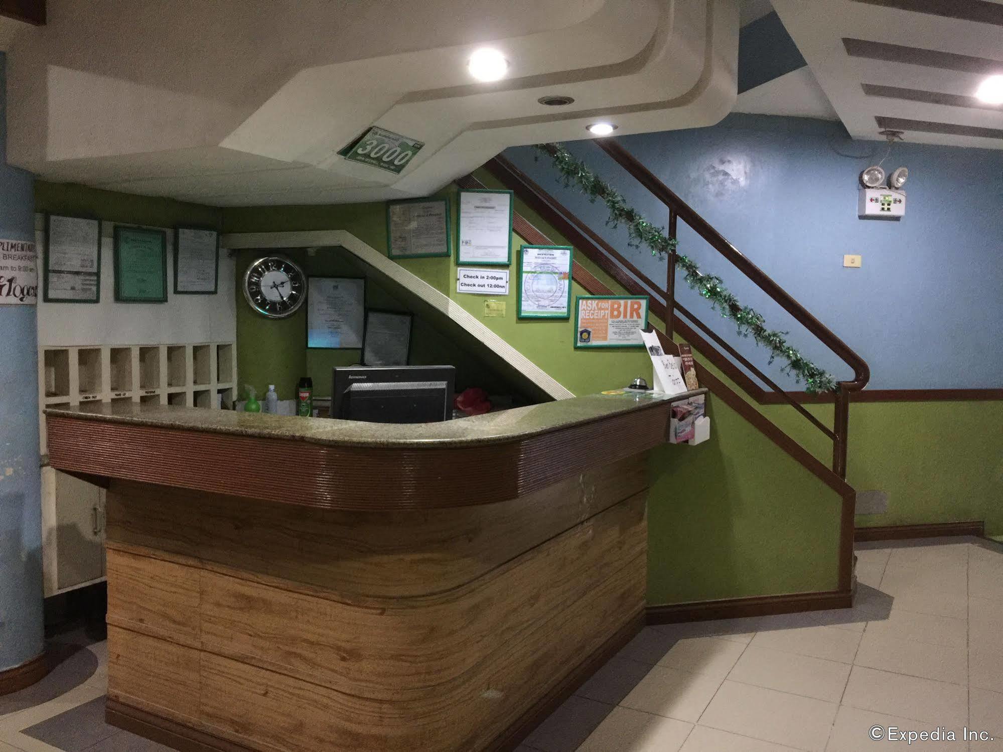 Buen Bella Pension House Тагбиларан Сити Екстериор снимка